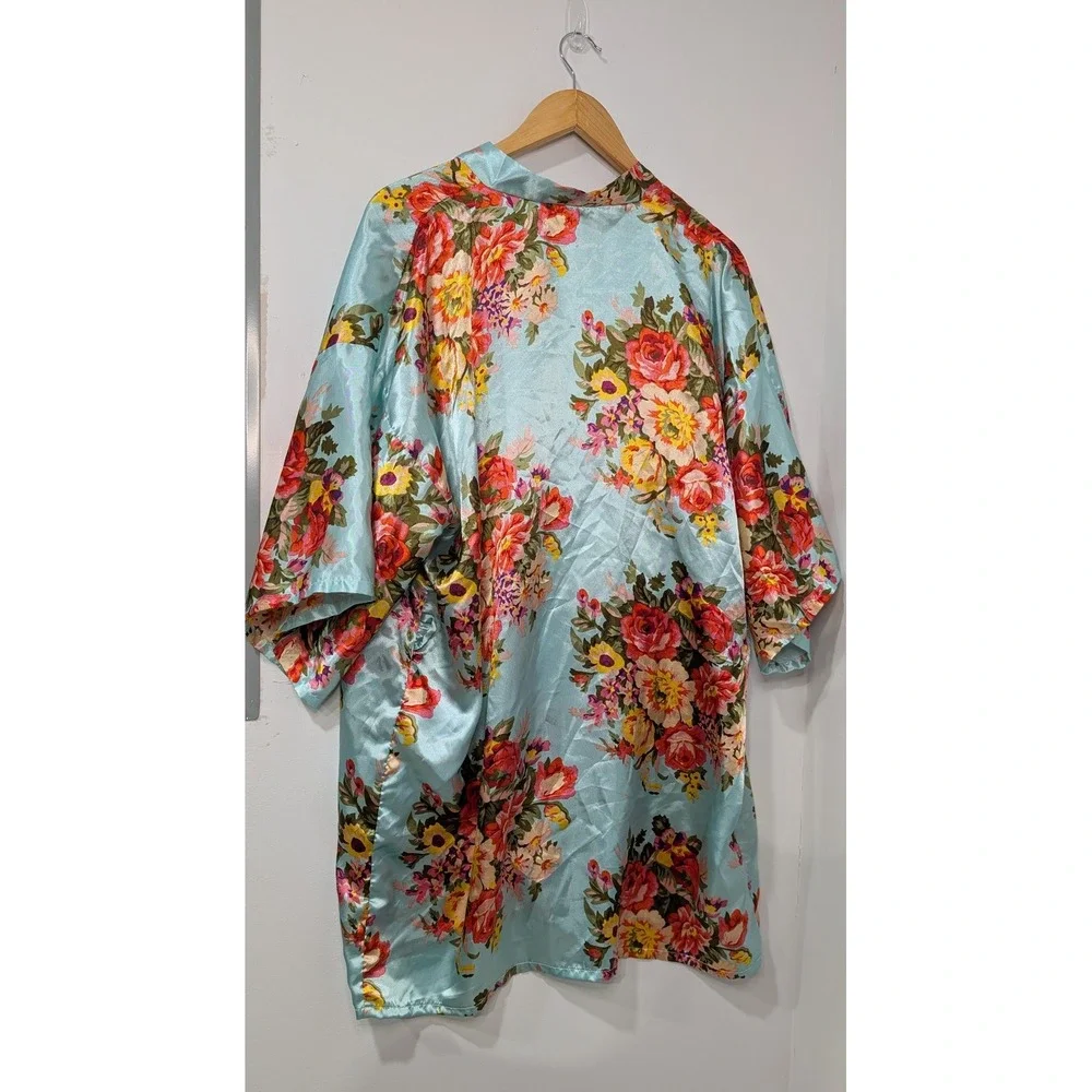 Mei Yesi Da Kimono Robe Blue Floral Satin Short‎ Sleeve Lightweight Women's